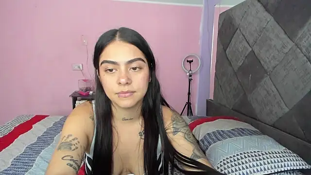 Snapshot of Malutedd chatting on 09/10/25, 07:58 Malutedd online show from 09/10/25, 07:58