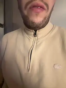 yaxxx03 online show from 02/13/25, 07:52