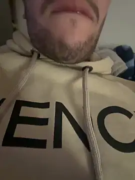 yaxxx03 online show from 02/14/25, 10:47