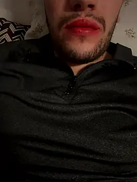 yaxxx03 online show from 01/12/26, 07:19