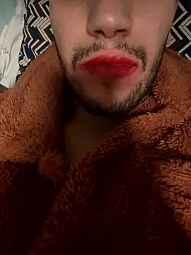 yaxxx03 online show from 01/14/26, 07:52