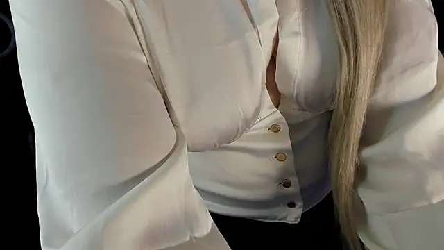 Snapshot of Hazbin_Hotel chatting on 02/24/25, 12:37 Hazbin Hotel online show from 02/24/25, 12:37