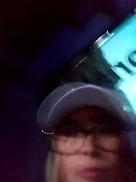 CandieGilson   online show from 09/24/25, 10:51