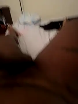 briyi1 online show from 12/05/25, 04:58