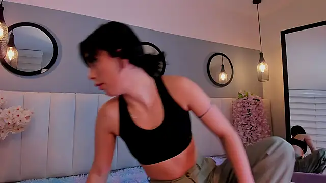 alice lodge online show from 12/05/25, 03:04