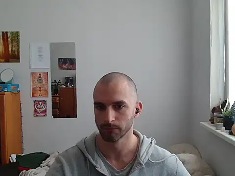 OskarBreno online show from 04/27/26, 07:50