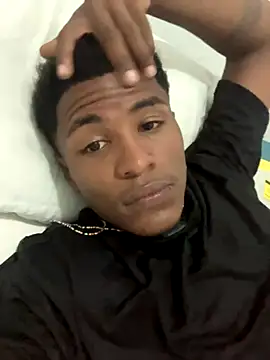 Snapshot of Bichorro chatting on 10/07/25, 03:20 Bichorro online show from 10/07/25, 03:20