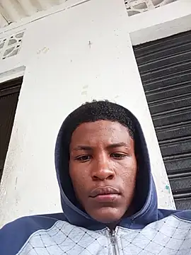 Snapshot of Bichorro chatting on 10/15/25, 02:28 Bichorro online show from 10/15/25, 02:28