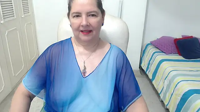 Snapshot of leonela_69 chatting on 05/15/26, 10:39 leonela 69 online show from 05/15/26, 10:39