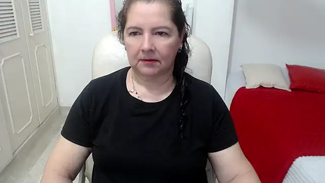 Snapshot of leonela_69 chatting on 06/02/26, 12:23 leonela 69 online show from 06/02/26, 12:23