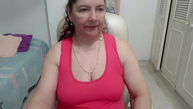 Snapshot of leonela_69 chatting on 07/14/26, 02:05 leonela 69 online show from 07/14/26, 02:05