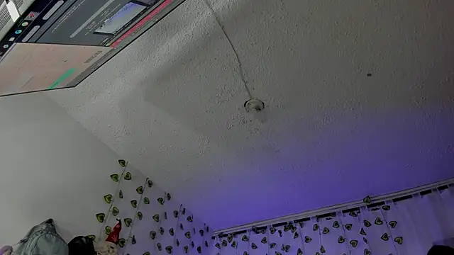 EmiliaRose  online show from 05/22/26, 12:11