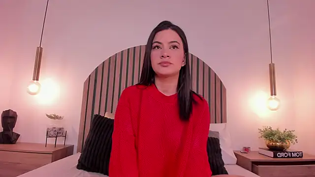 Snapshot of KenyaCopper chatting on 11/21/25, 12:32 KenyaCopper online show from 11/21/25, 12:32