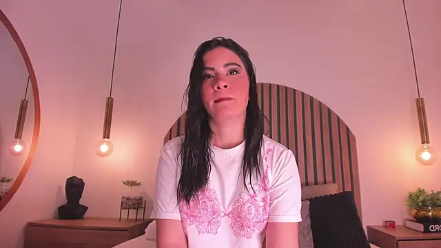 Snapshot of KenyaCopper chatting on 02/13/26, 02:07 KenyaCopper online show from 02/13/26, 02:07