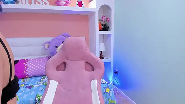 miss   megan online show from 09/29/25, 02:49