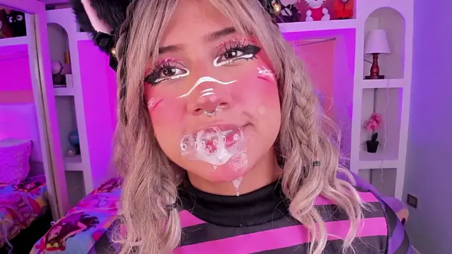 miss   megan online show from 03/24/26, 02:16