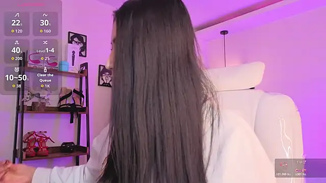 Miller Vanessa  online show from 04/17/26, 08:56