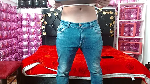Snapshot of poisondost_hot chatting on 03/03/25, 04:35 poisondost hot online show from 03/03/25, 04:35