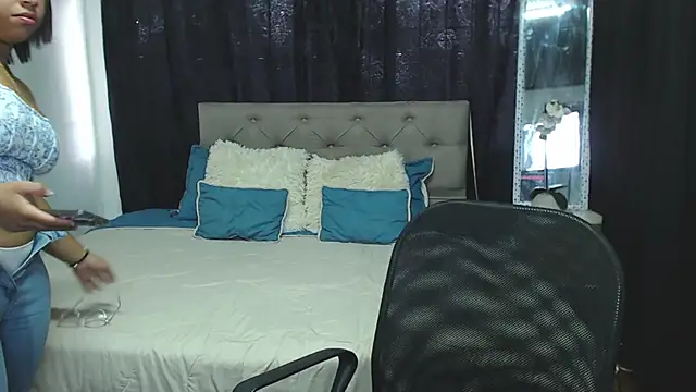 rebeka kenye online show from 02/13/25, 02:31