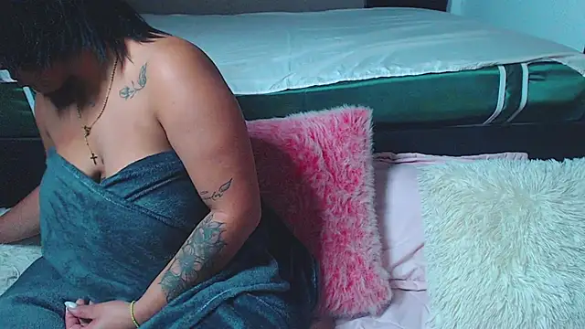 rebeka kenye online show from 03/18/25, 10:15