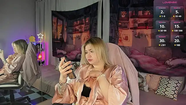 Snapshot of MargoBryan chatting on 02/28/25, 05:59 MargoBryan online show from 02/28/25, 05:59