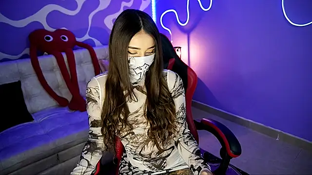 verosmit1 online show from 11/12/25, 12:00