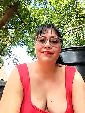 Snapshot of promiscuous-indecent-momm chatting on 05/24/26, 06:57 promiscuous-indecent-momm online show from 05/24/26, 06:57
