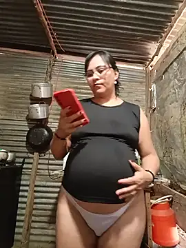 Snapshot of promiscuous-indecent-momm chatting on 07/16/26, 08:48 promiscuous-indecent-momm online show from 07/16/26, 08:48