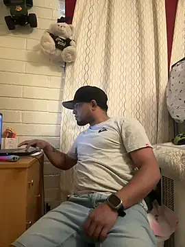 guajiro276565 online show from 03/04/25, 09:43