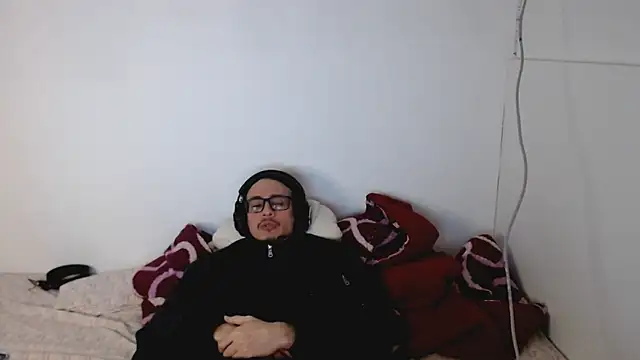 cholitohermoso online show from 09/30/25, 03:17