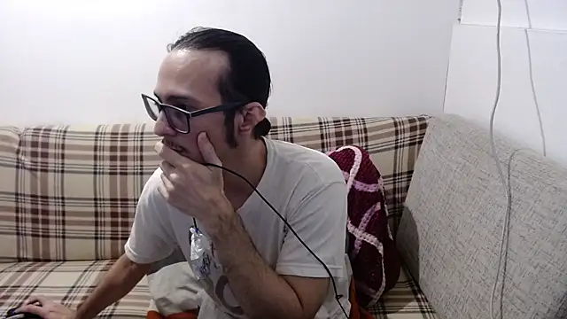 Snapshot of cholitohermoso chatting on 07/28/26, 02:24 cholitohermoso online show from 07/28/26, 02:24