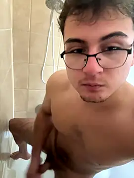 danyh2023 online show from 12/19/25, 05:09