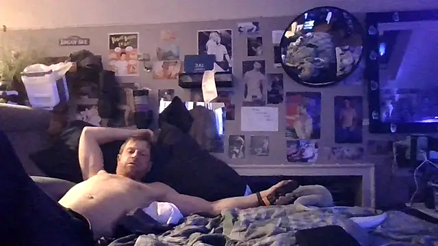 Sk00byJaXxX212 online show from 10/20/25, 11:27