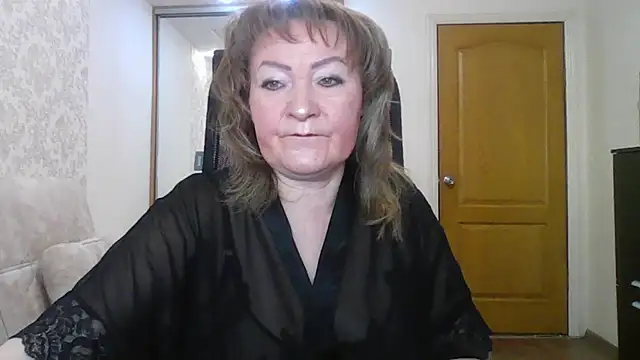 Victoria secrets  online show from 02/13/25, 04:00