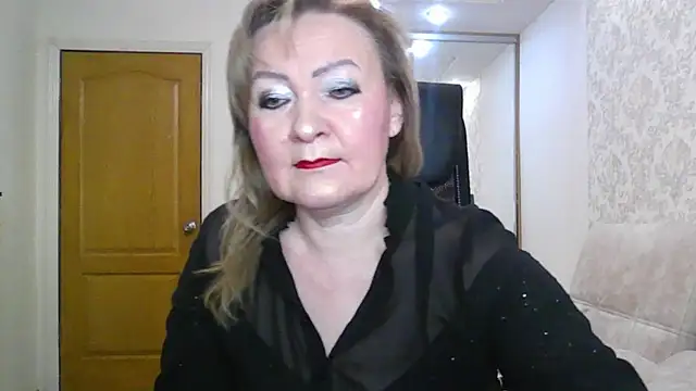 Victoria secrets  online show from 11/06/25, 05:30