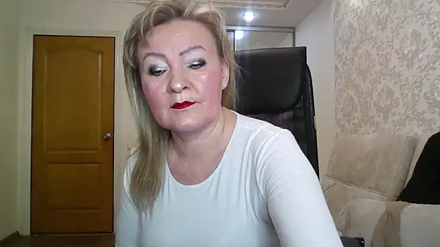 Victoria secrets  online show from 11/23/25, 06:46