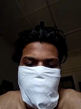 boyyouwant33 online show from 02/17/25, 10:51