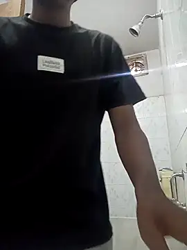 boyyouwant33 online show from 09/29/25, 09:58