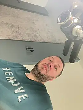 DorianJeday online show from 04/17/26, 07:33