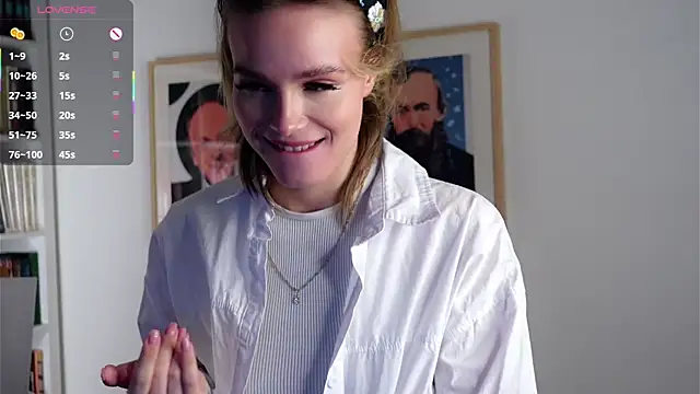 TaiteBayles online show from 02/18/25, 07:32