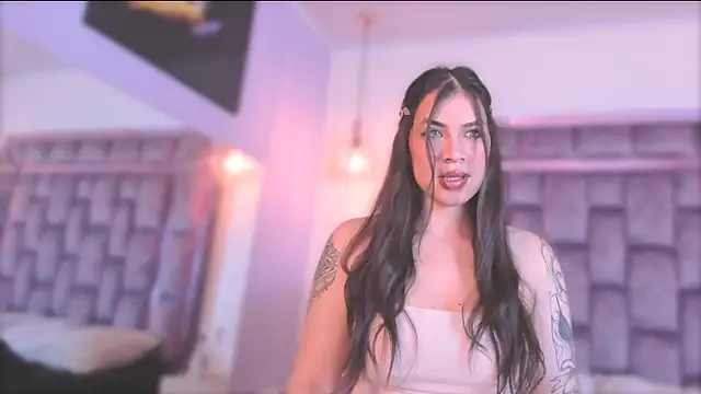 Annie rhoades online show from 02/22/25, 01:02