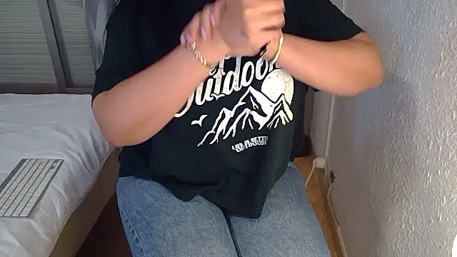 Halima misshotpussy13 online show from 03/03/26, 02:28