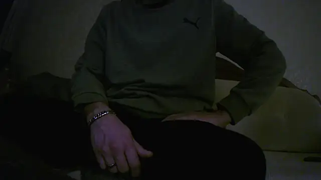 Snapshot of Teemu chatting on 03/19/26, 02:37 Teemu online show from 03/19/26, 02:37