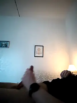 Snapshot of Teemu chatting on 03/30/26, 04:41 Teemu online show from 03/30/26, 04:41