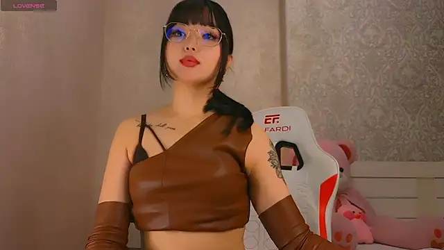 Snapshot of Demonic_Angel_ chatting on 04/30/26, 04:13 Demonic Angel online show from 04/30/26, 04:13