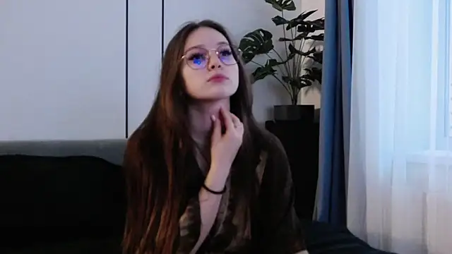 -Amora online show from 01/19/26, 12:20