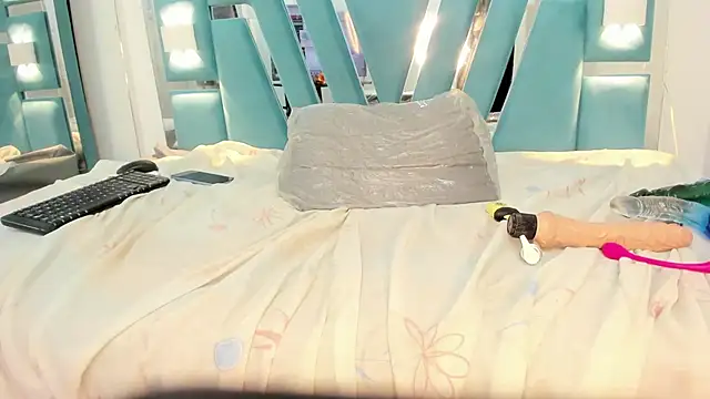 ebony valentina online show from 03/21/25, 06:49