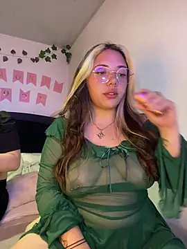  ivyginger online show from 03/25/26, 04:40