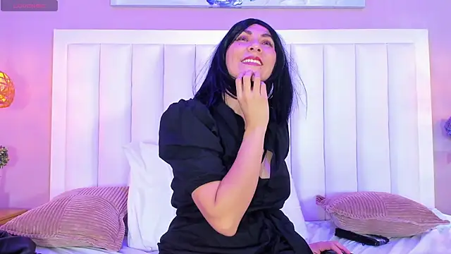 EvaMillins online show from 03/07/25, 07:52