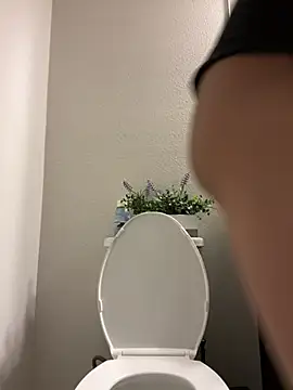 youngbusy online show from 02/18/25, 09:09